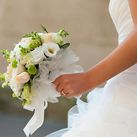 How to manage wedding stress